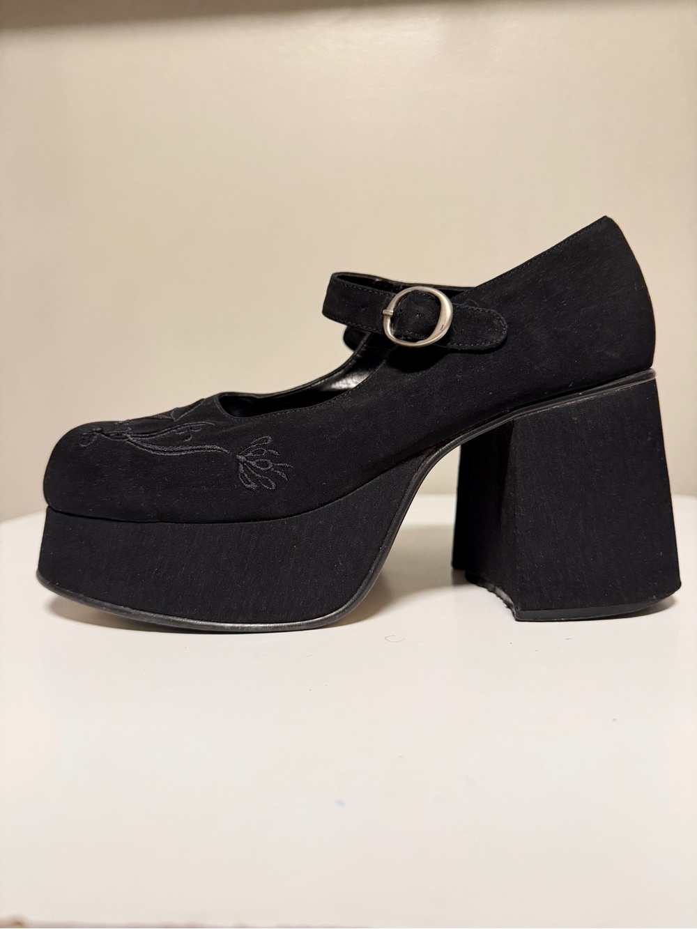 Vintage Steve Madden Black Platform Mary Janes Chunky Block Heel Sandals US 9